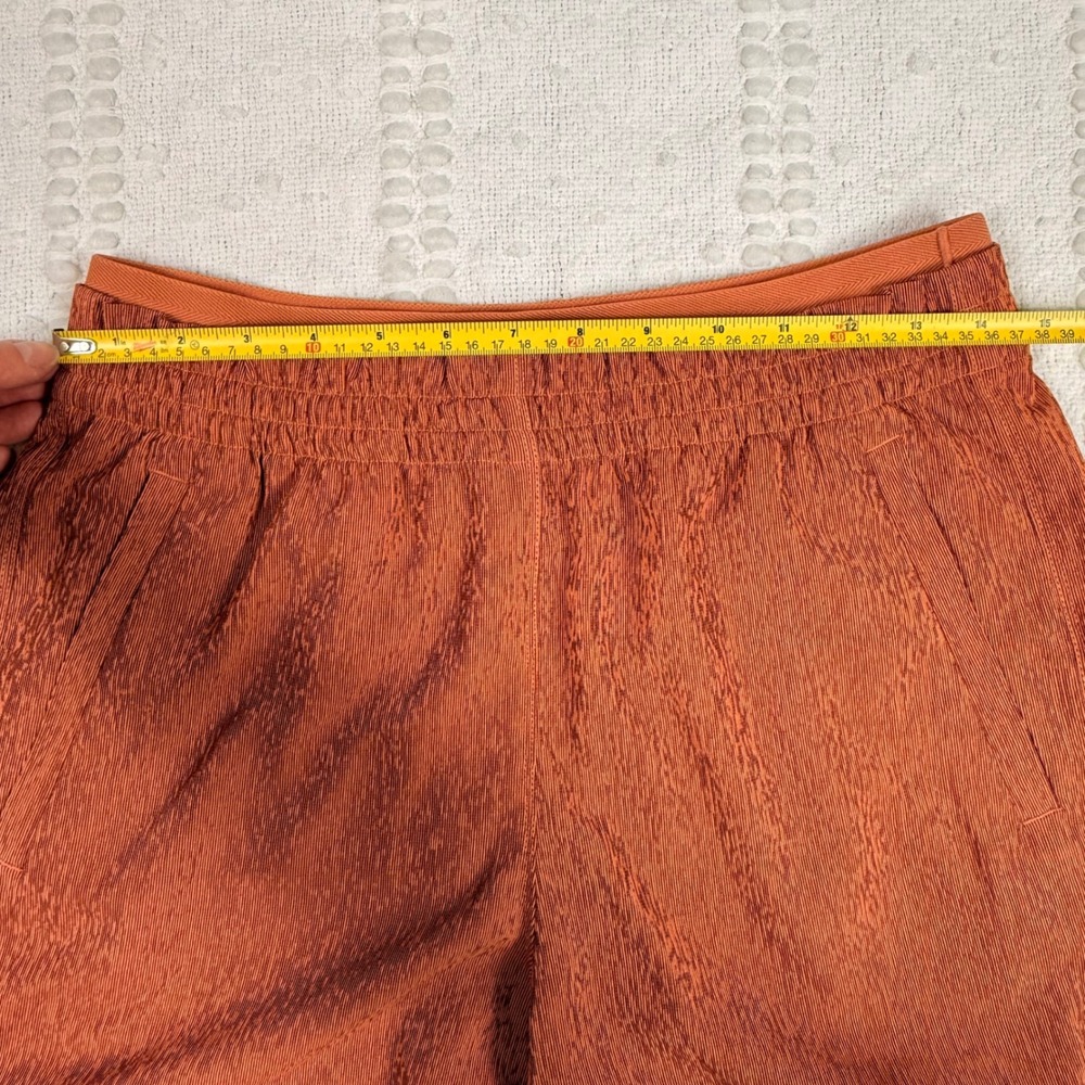 Athleta Echo Shorts High Waist Burnt Orange Rust Woodgrain‎ Size 6 Hiking Travel - Picture 8 of 10